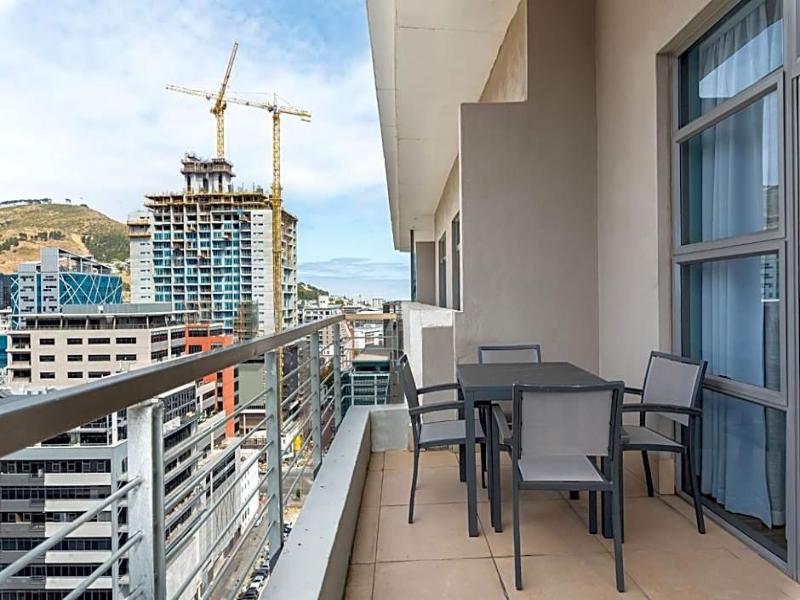 VIP Living Luxury Hotel Apartments image
