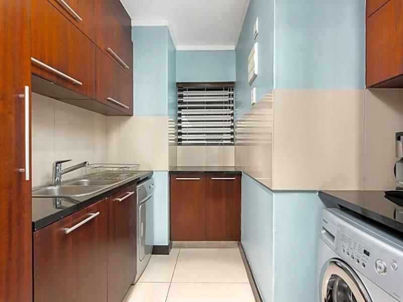 VIP Living Luxury Hotel Apartments image