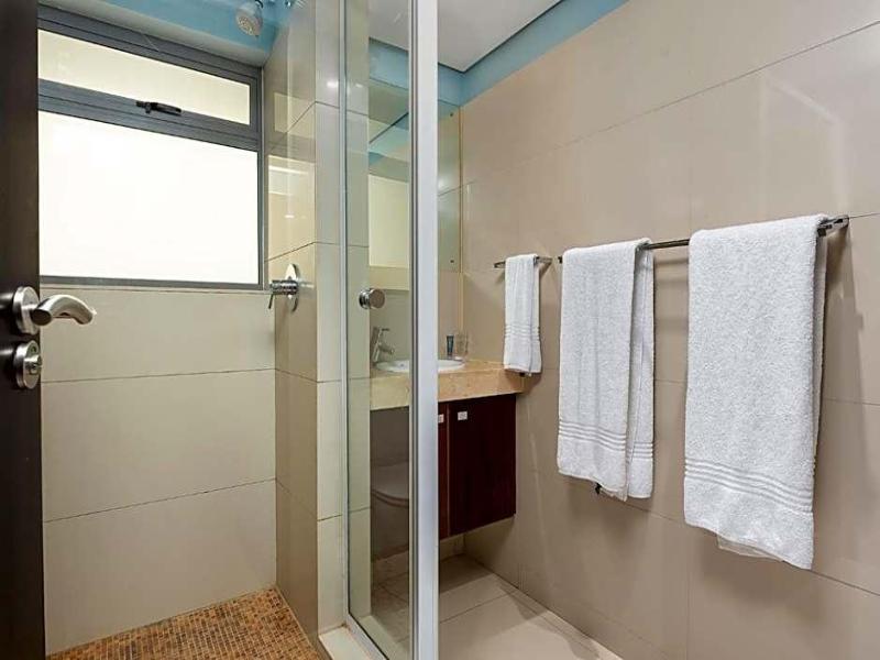 VIP Living Luxury Hotel Apartments image