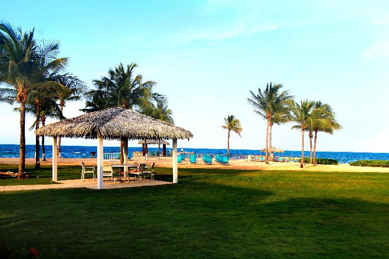 Holiday Inn Resort Grand Cayman  image