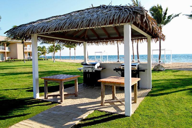 Holiday Inn Resort Grand Cayman  image