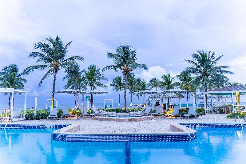 Holiday Inn Resort Grand Cayman  image