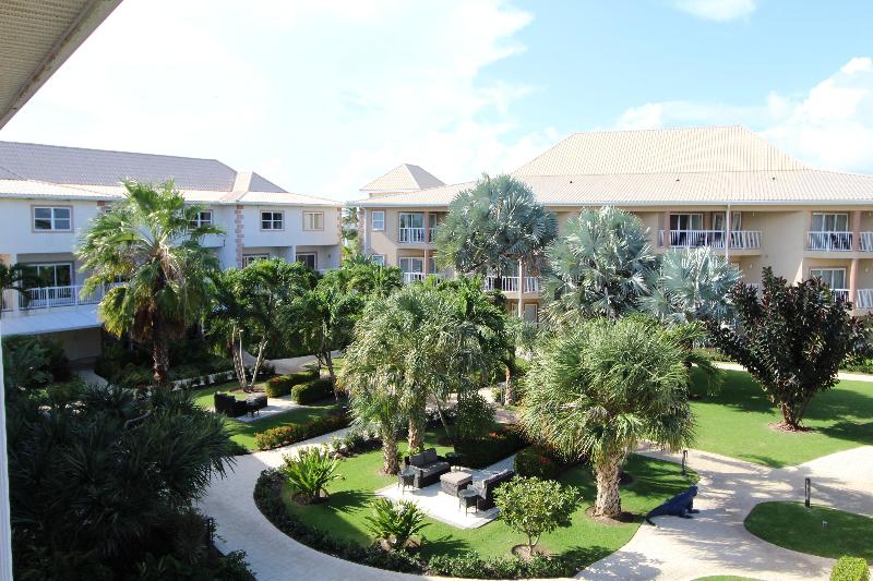 Holiday Inn Resort Grand Cayman  image