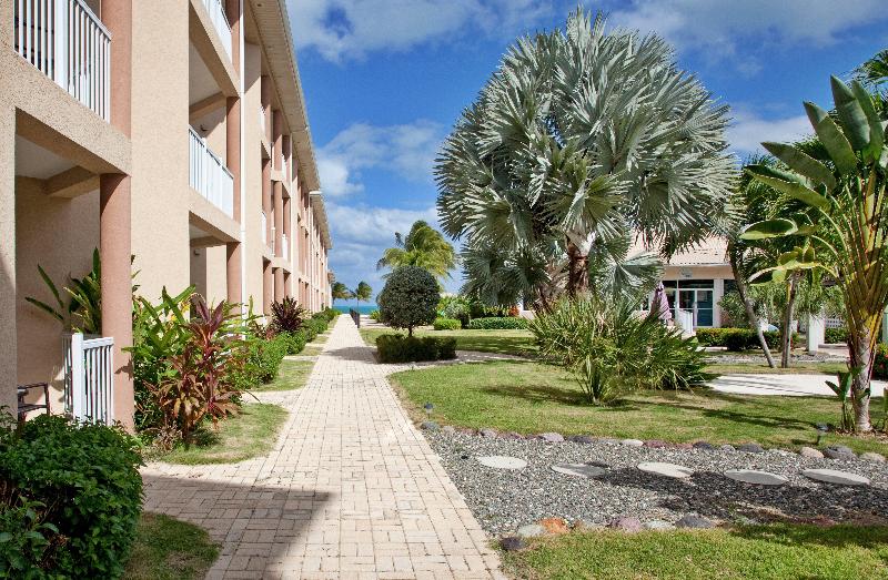 Holiday Inn Resort Grand Cayman  image