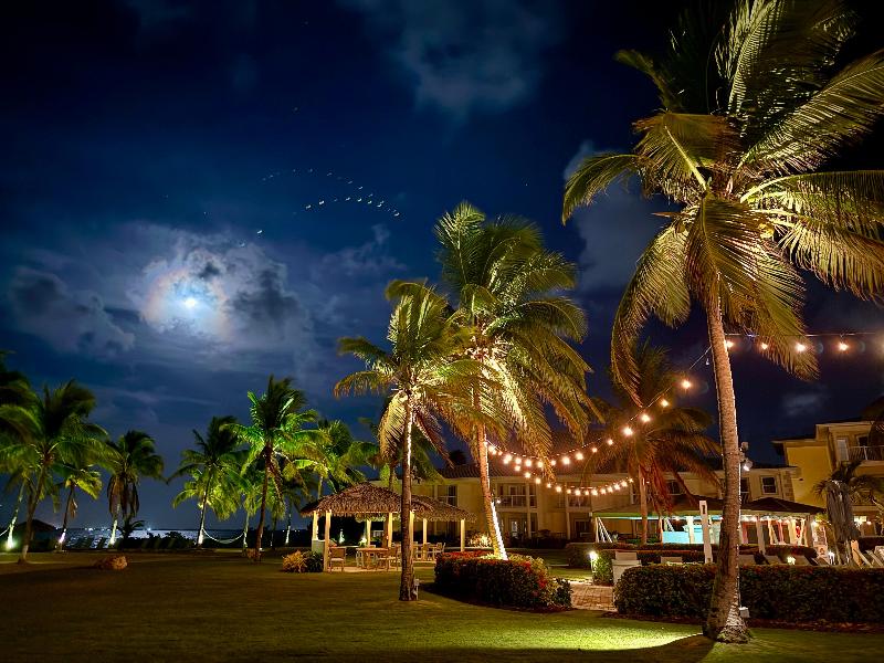 Holiday Inn Resort Grand Cayman  image