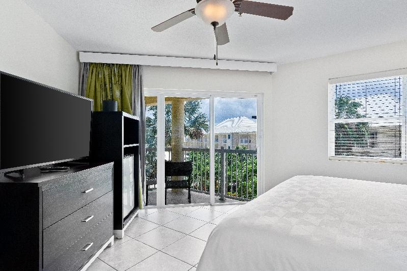 Holiday Inn Resort Grand Cayman  image