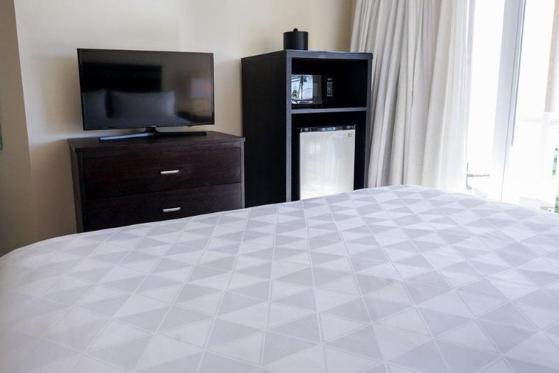 Holiday Inn Resort Grand Cayman  image
