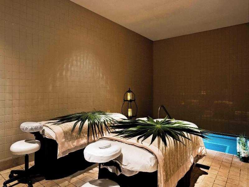 Westin Grand Cayman Seven Mile Beach Resort & Spa image