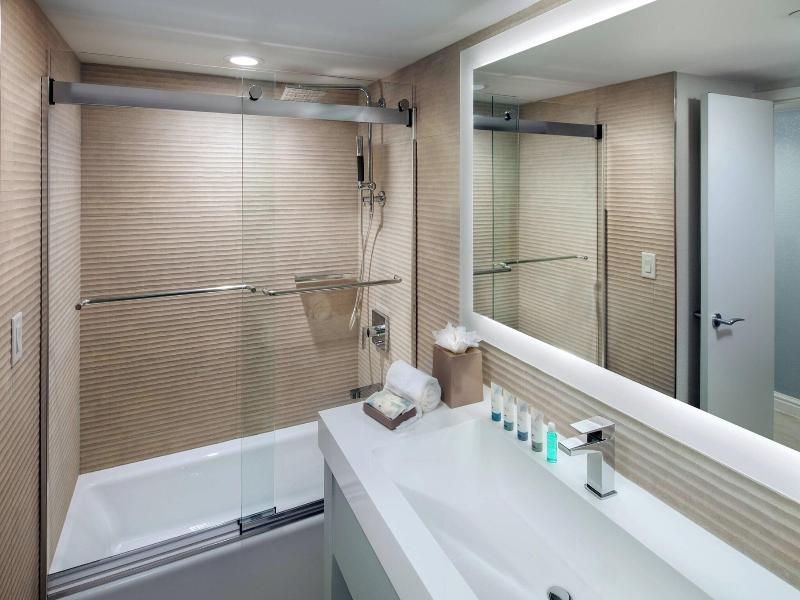 Westin Grand Cayman Seven Mile Beach Resort & Spa image