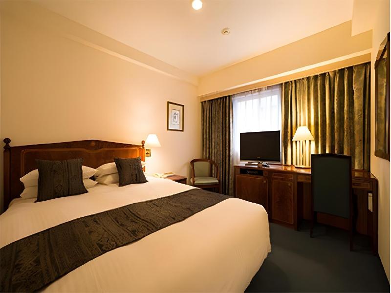 Dukes Hakata image