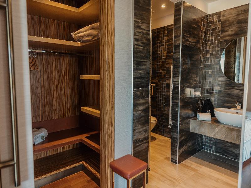 Acaya Golf Resort & Spa image