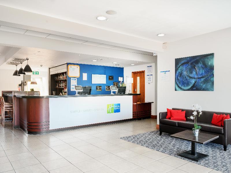 Holiday Inn Express Braintree image
