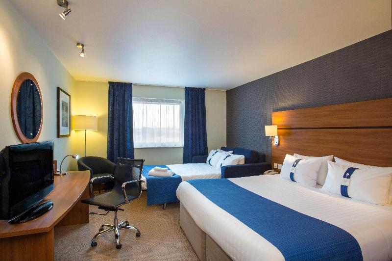 Holiday Inn Express Braintree image
