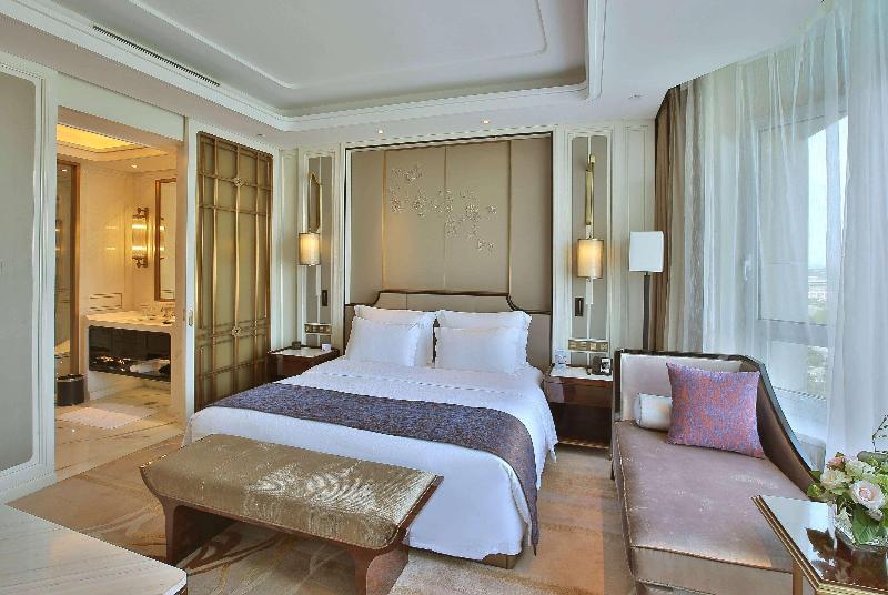 Wyndham Qingdao image