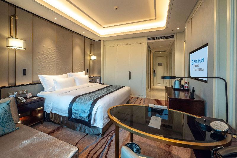 Wyndham Qingdao image