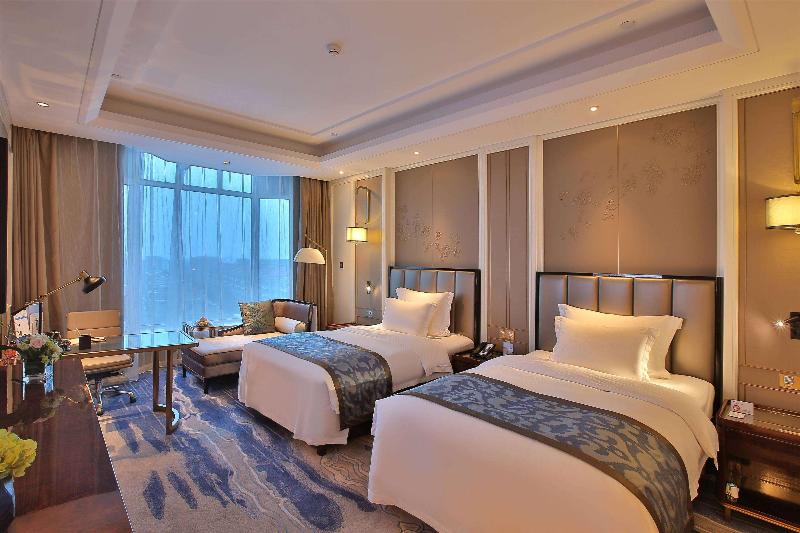 Wyndham Qingdao image