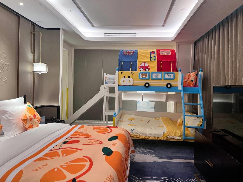 Wyndham Qingdao image