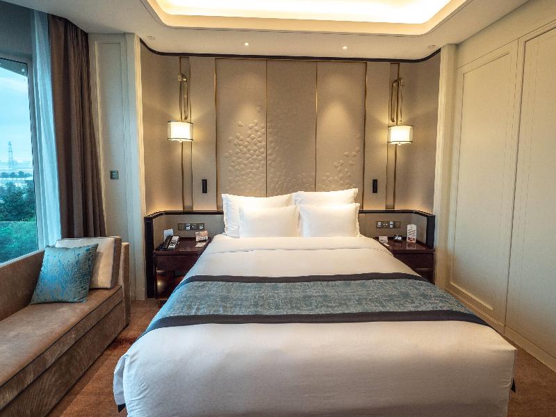 Wyndham Qingdao image