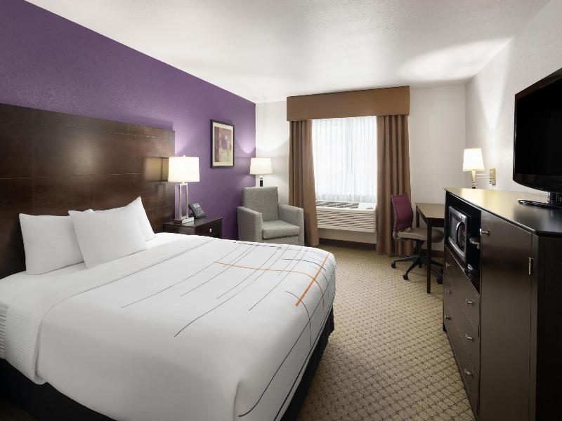 Room QUEEN BED NON SMOKING