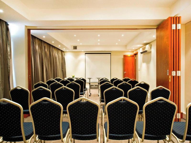 Protea Hotel Windhoek Fürstenhof image