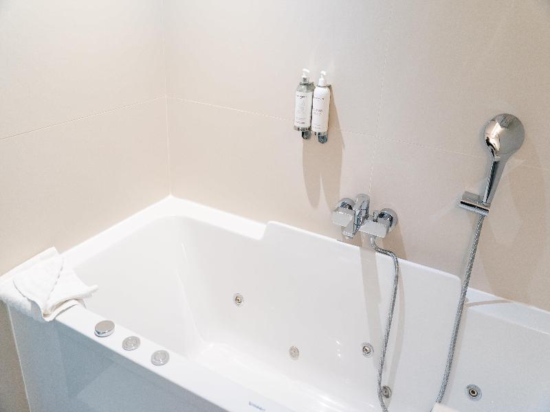 Best Western Premier Le Masq Hotel image