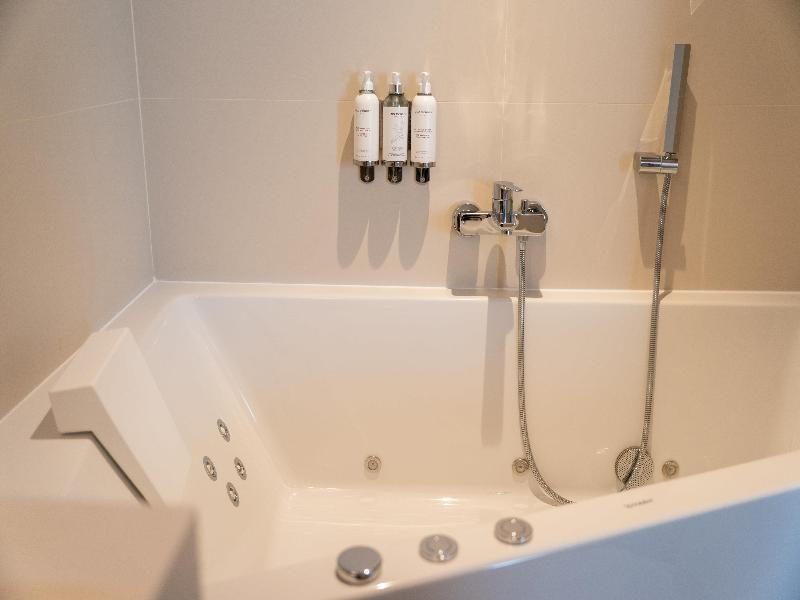 Best Western Premier Le Masq Hotel image