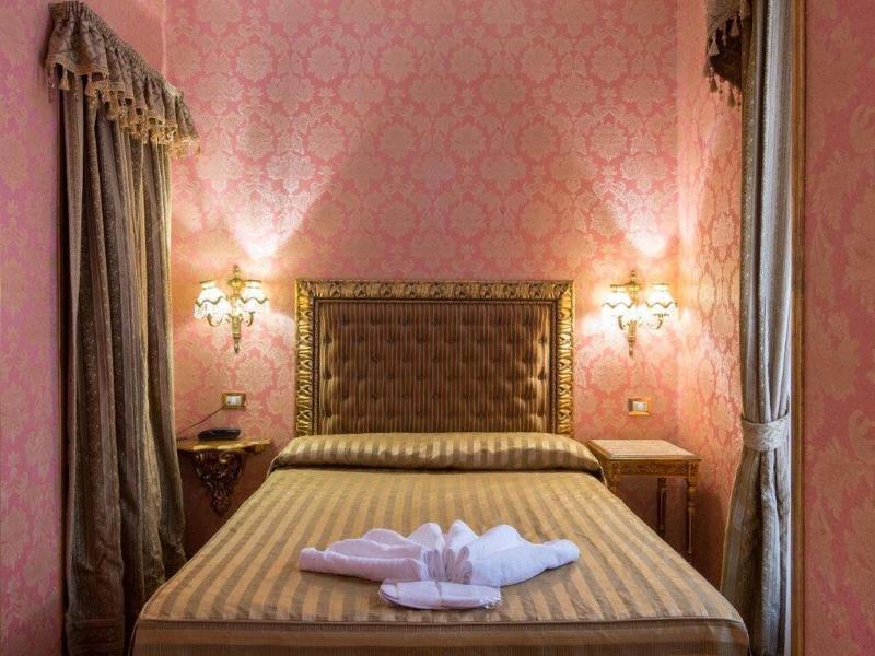 DCBoutiqueHotel image