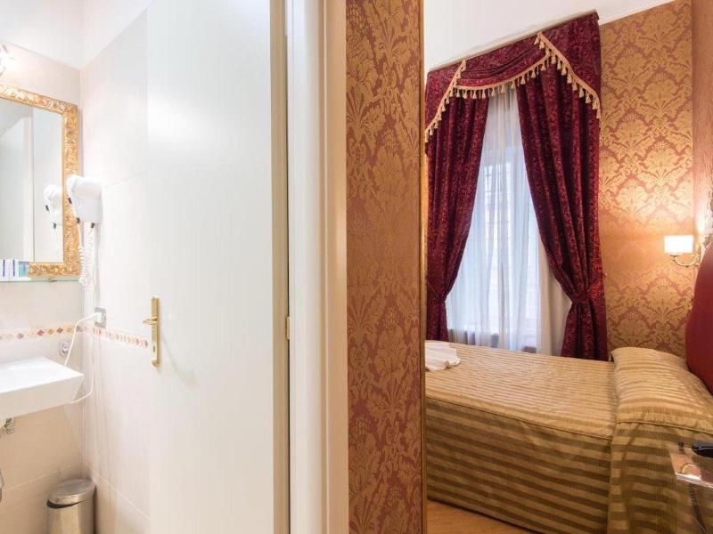 DCBoutiqueHotel image