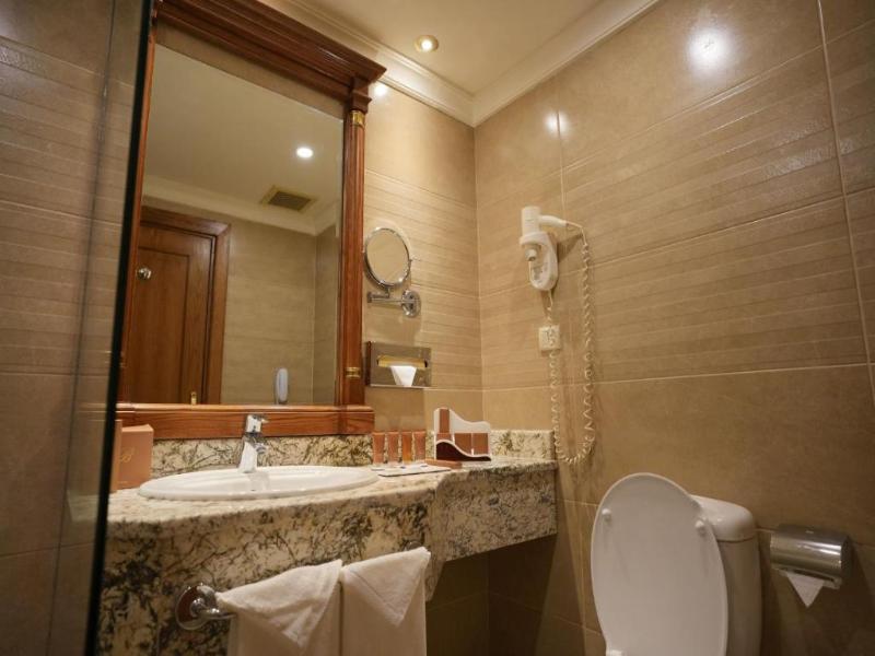 Bristol Hotel Amman image