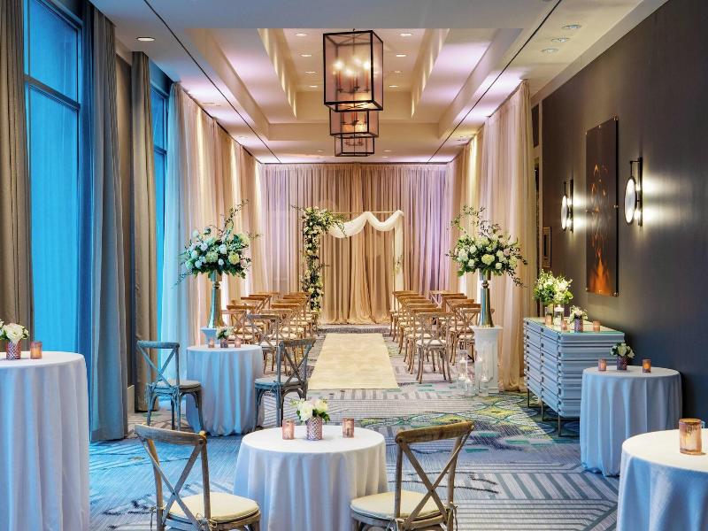 Colee, Atlanta Buckhead, Autograph Collection image
