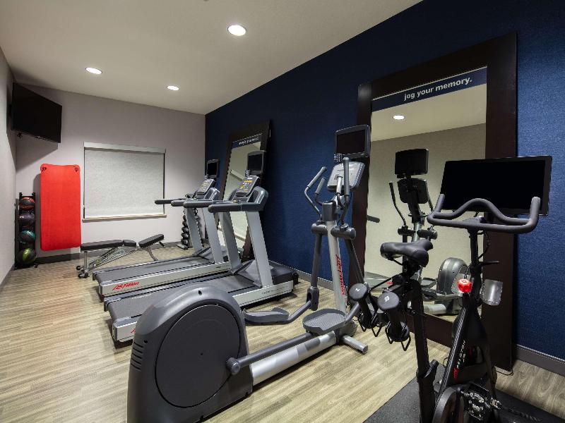 Hampton Inn Medford image