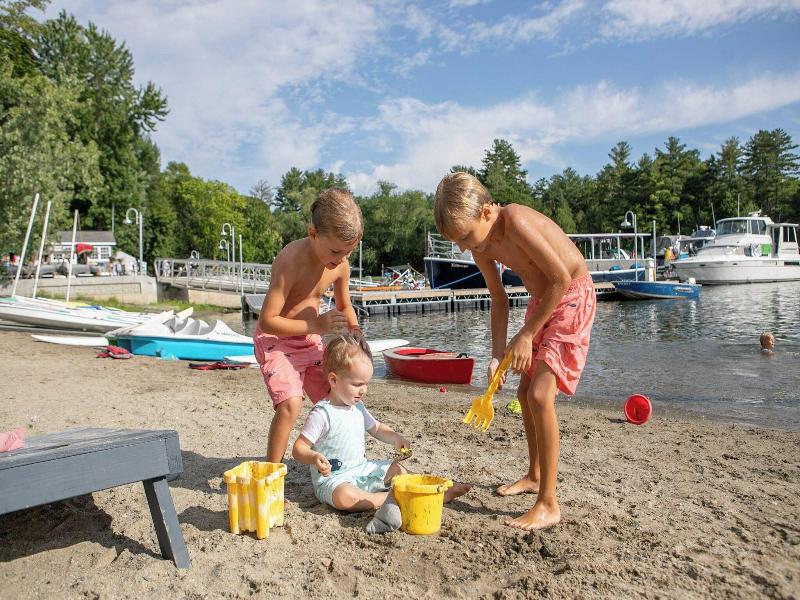 Basin Harbor image