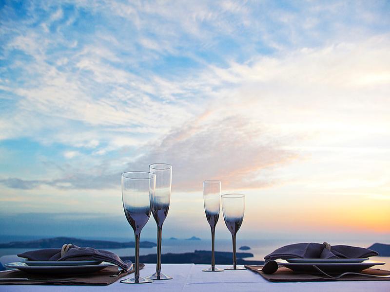 Dreams Luxury Suites image