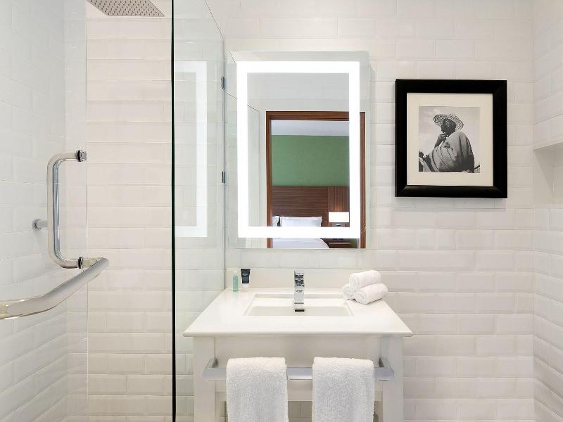 Four Points By Sheraton Dar Es Salaam New Africa image