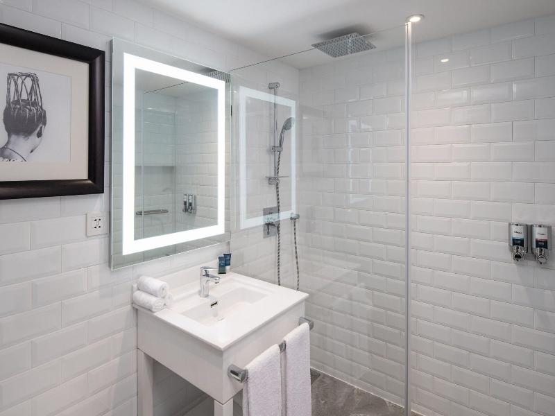 Four Points By Sheraton Dar Es Salaam New Africa image