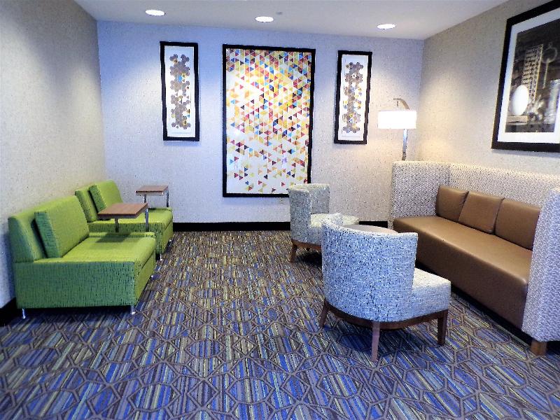 Holiday Inn Express & Suites Largo-Clearwater IHG image
