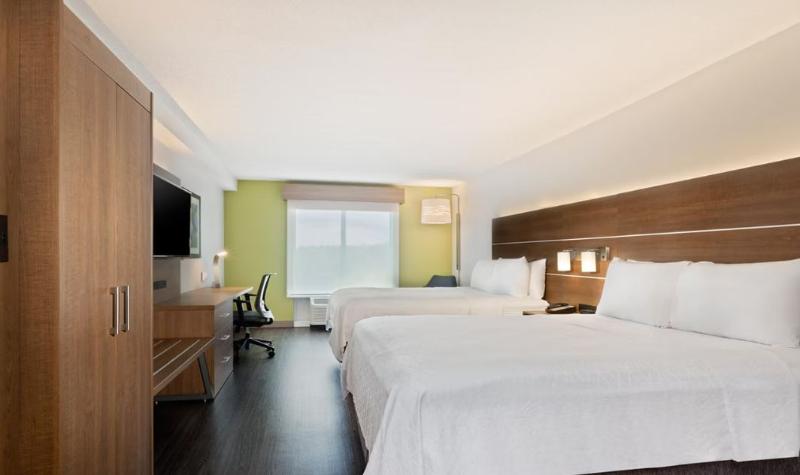 Holiday Inn Express & Suites Largo-Clearwater IHG image