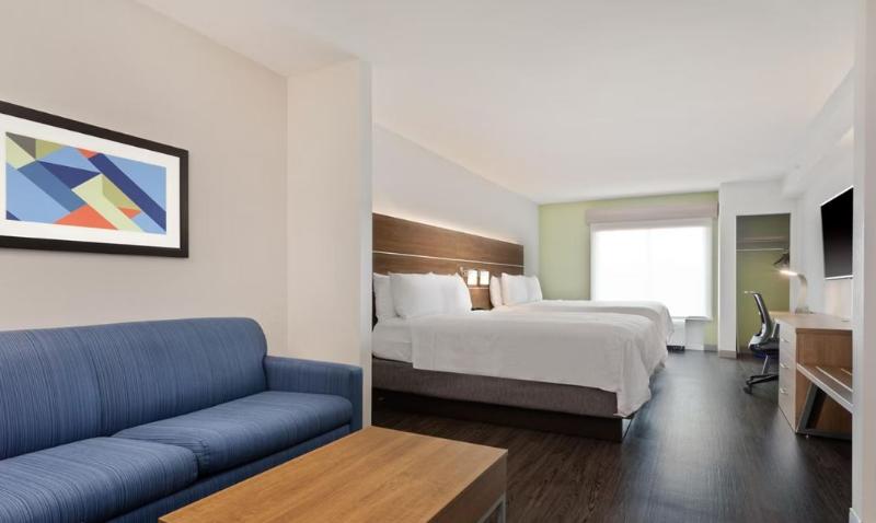 Holiday Inn Express & Suites Largo-Clearwater IHG image