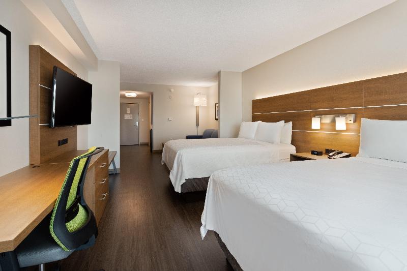 Holiday Inn Express & Suites Largo-Clearwater IHG image