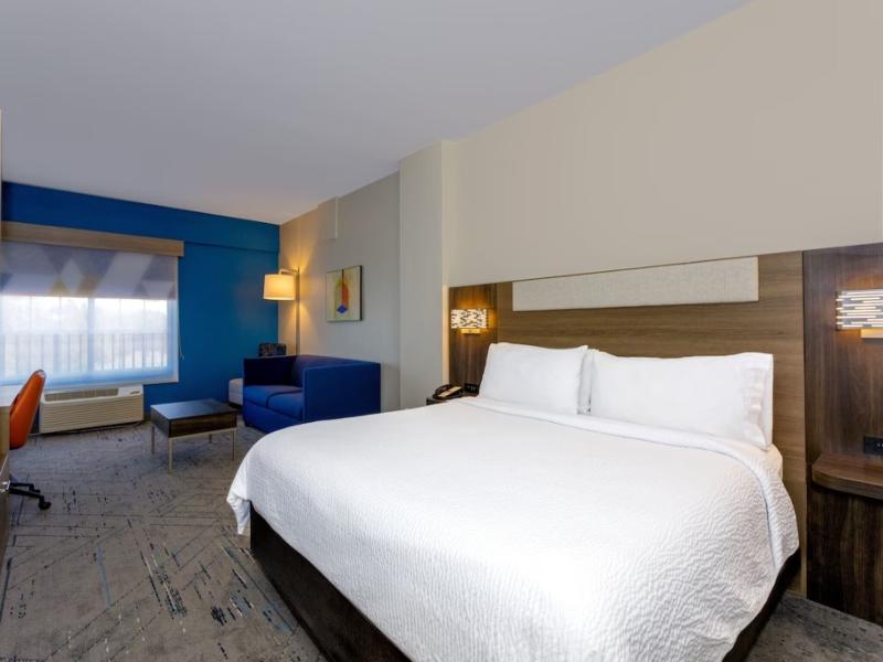 Holiday Inn Express Tampa North image
