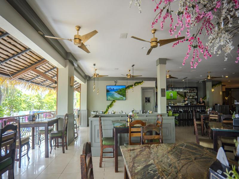 Best Western Hotel & Casino Kamuk image