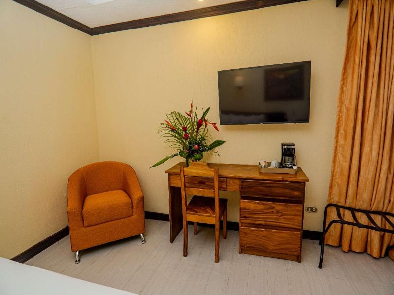 Best Western Hotel & Casino Kamuk image