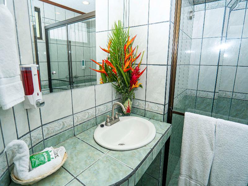 Best Western Hotel & Casino Kamuk image