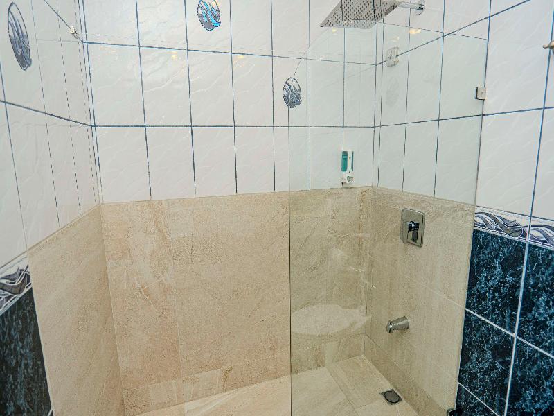 Best Western Hotel & Casino Kamuk image