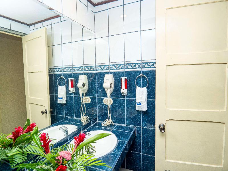 Best Western Hotel & Casino Kamuk image