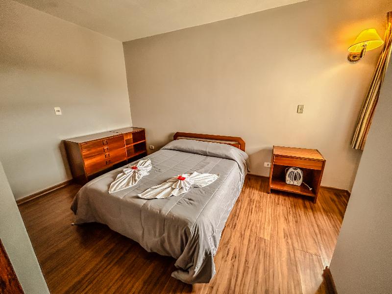 Plaza Inn Week Inn image