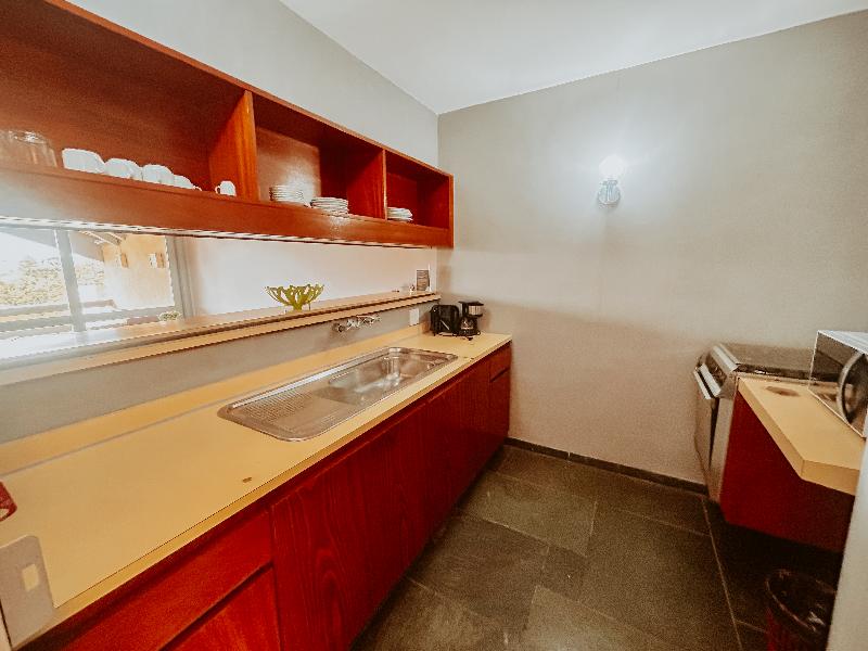 Plaza Inn Week Inn image