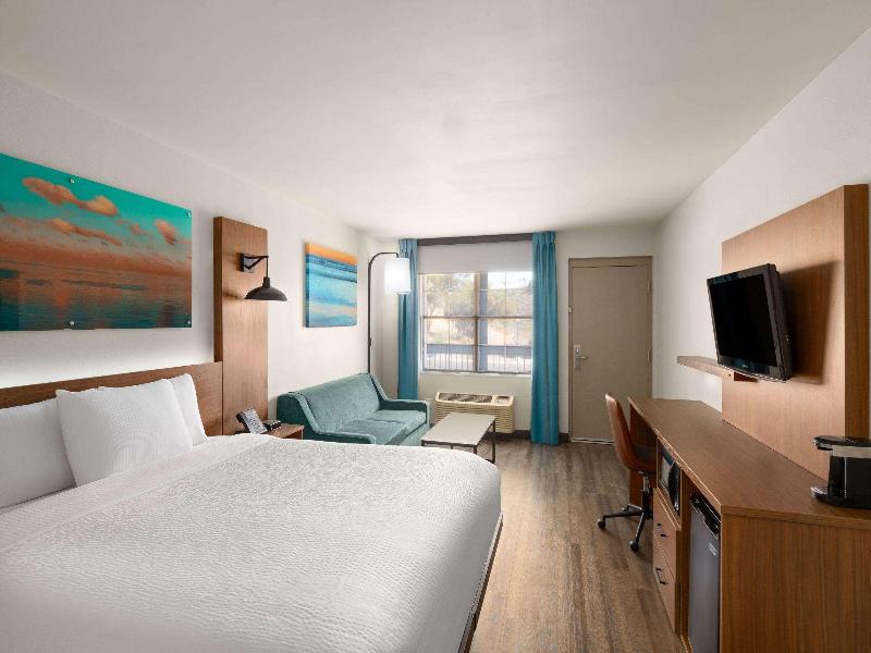 La Quinta Inn by Wyndham San Diego - Miramar image