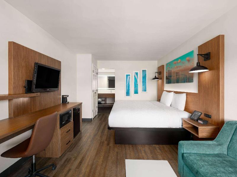 La Quinta Inn by Wyndham San Diego - Miramar image