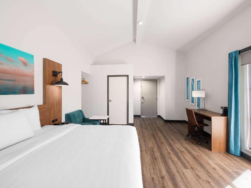 La Quinta Inn by Wyndham San Diego - Miramar image